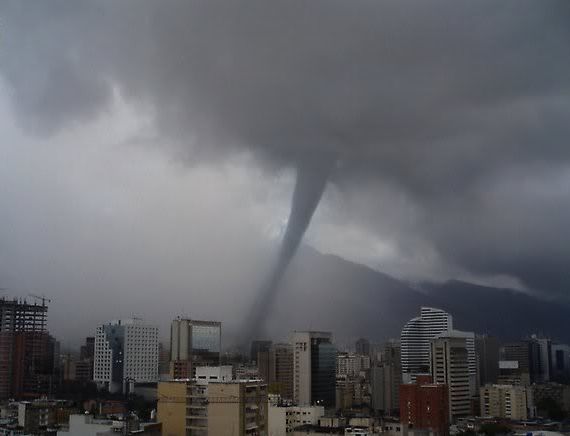 Estudio descriptivo de los vórtices atmosféricos causantes de tornados en Venezuela